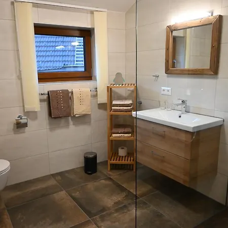 Feistritzer-holdernig マルタ