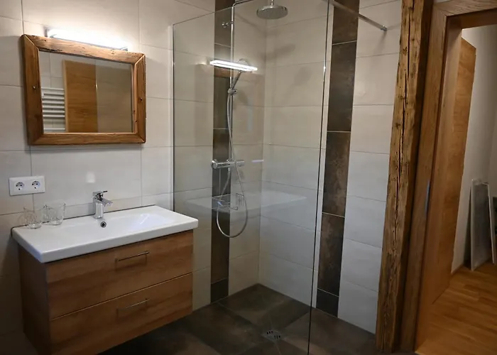 Feistritzer-holdernig * Malta